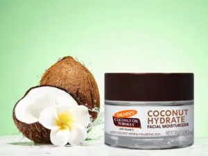 Coconut Hydrate Facial Moisturiser 50g - Image 3