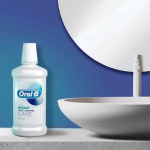 Oral B Gum & Enamel Care Fresh Mint Mouthwash 500ml - Image 3